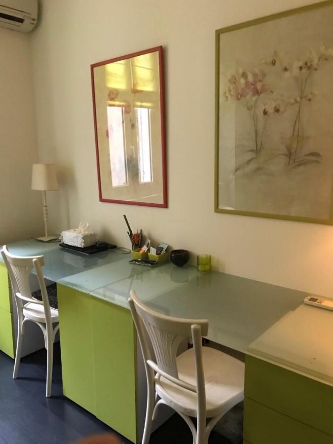 Chambre 1 Personne Avec Terrasse Centre Ville Marseille 3 Nuits Min , Femme Uniquement מראה חיצוני תמונה