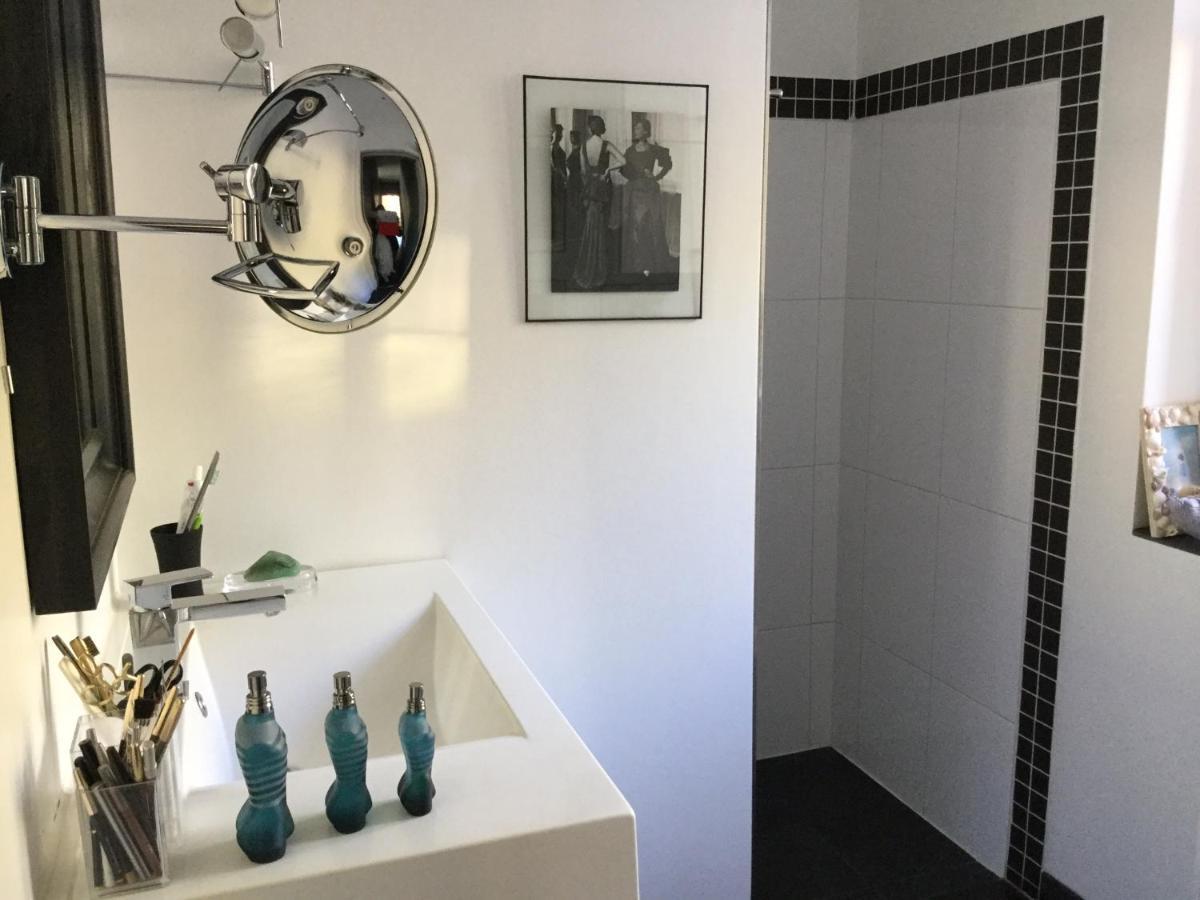 Chambre 1 Personne Avec Terrasse Centre Ville Marseille 3 Nuits Min , Femme Uniquement מראה חיצוני תמונה